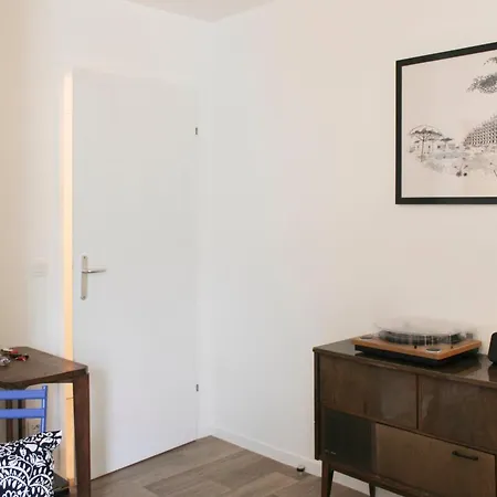 Spacious Studio With Terrace * Aubervilliers